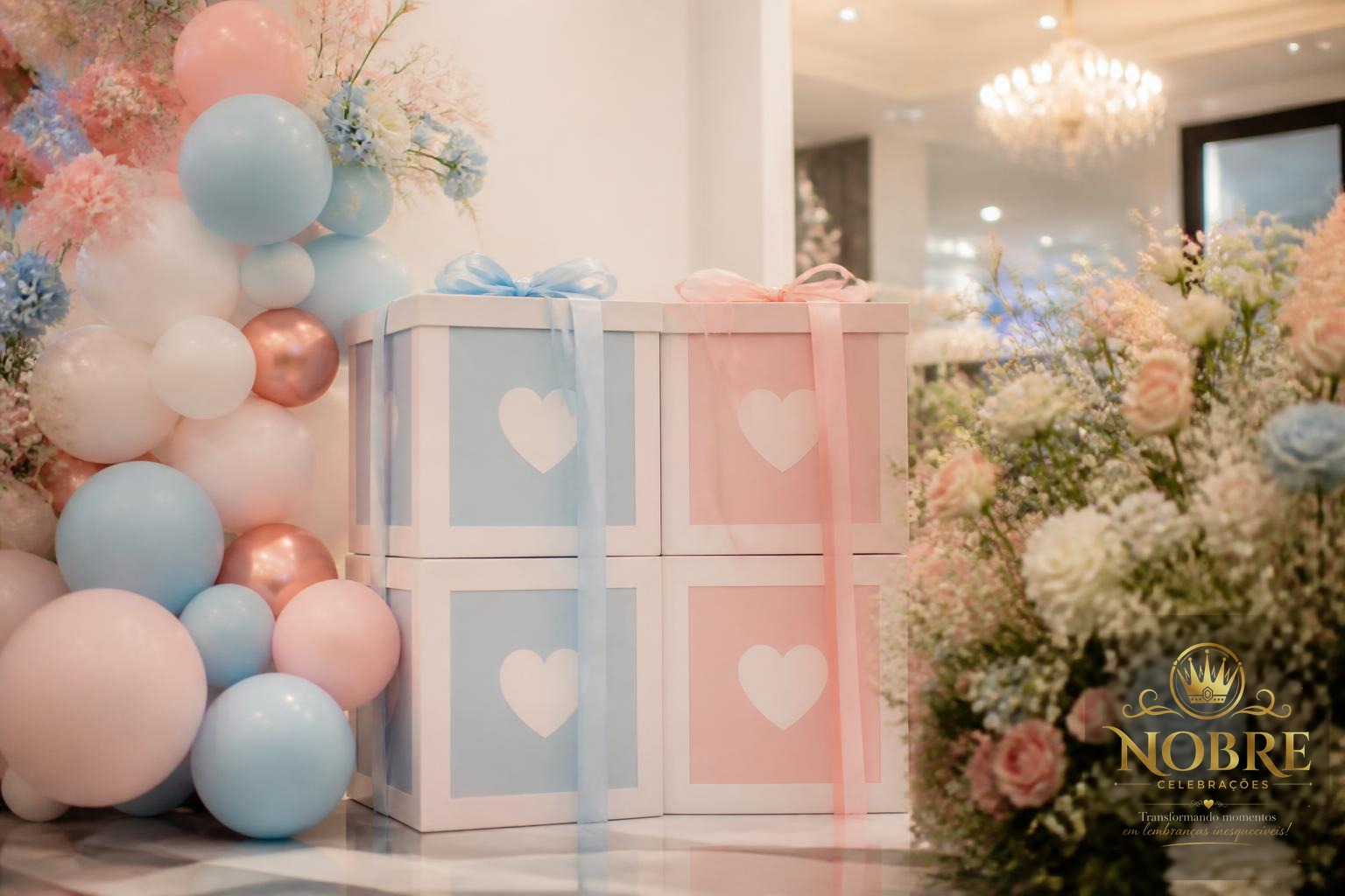 Composição de expectativa antes da revelação com caixas decorativas, balões, flores naturais e iluminação elegante